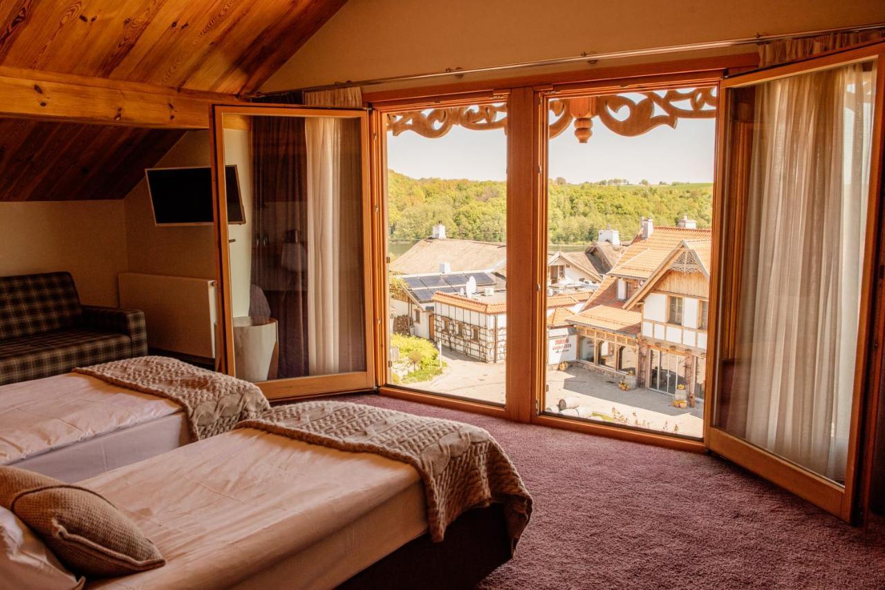 Gleboczek Vine Resort& Spa Wielki Głęboczek Kültér fotó